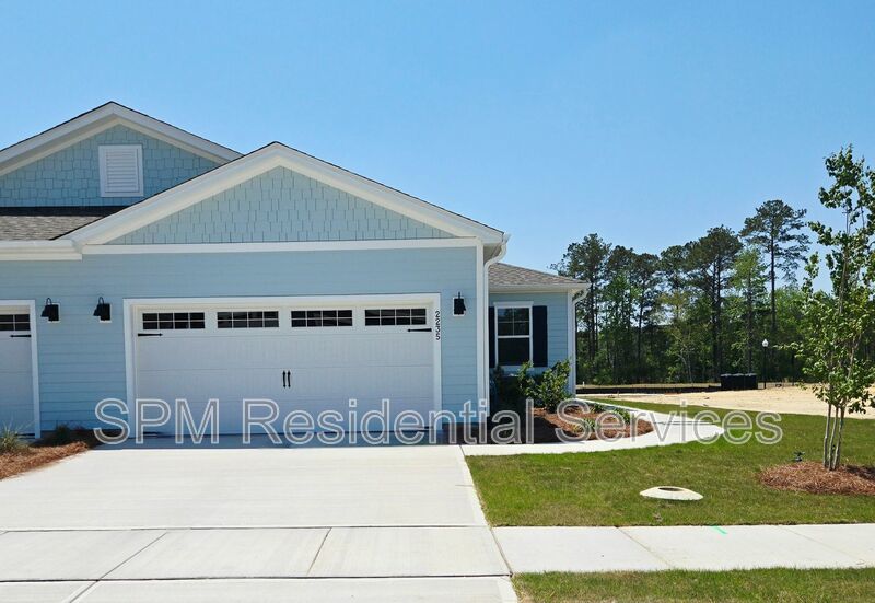 New Construction, Oversize Luxury Pool, Walking distances to the AMAZING amenities. property image