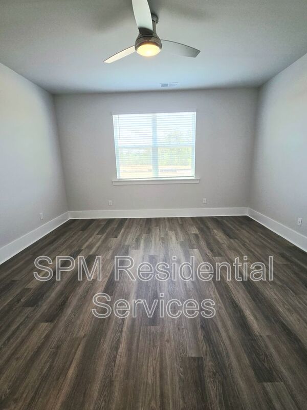 New Construction, Oversize Luxury Pool, Walking distances to the AMAZING amenities. property image