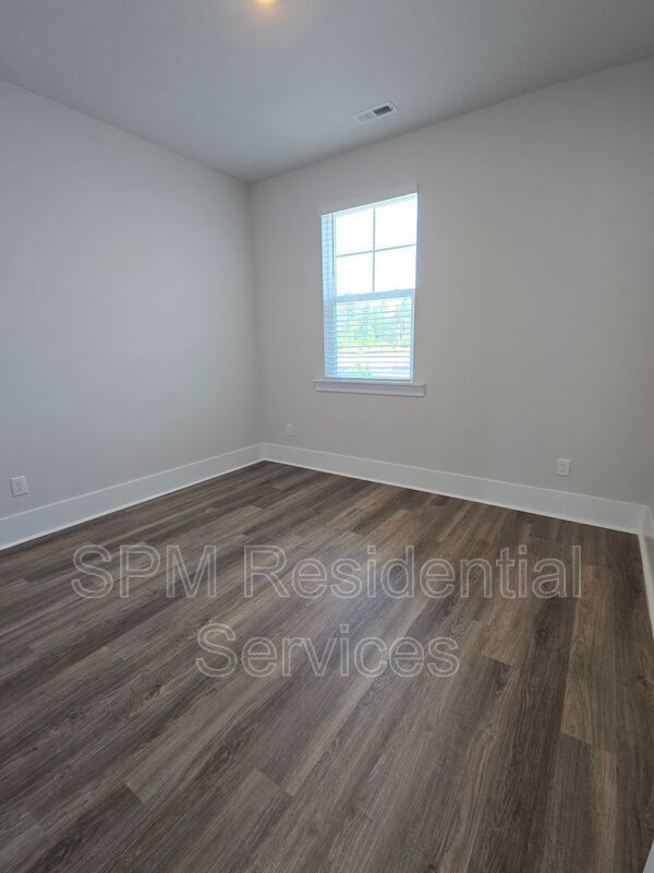 New Construction, Oversize Luxury Pool, Walking distances to the AMAZING amenities. property image