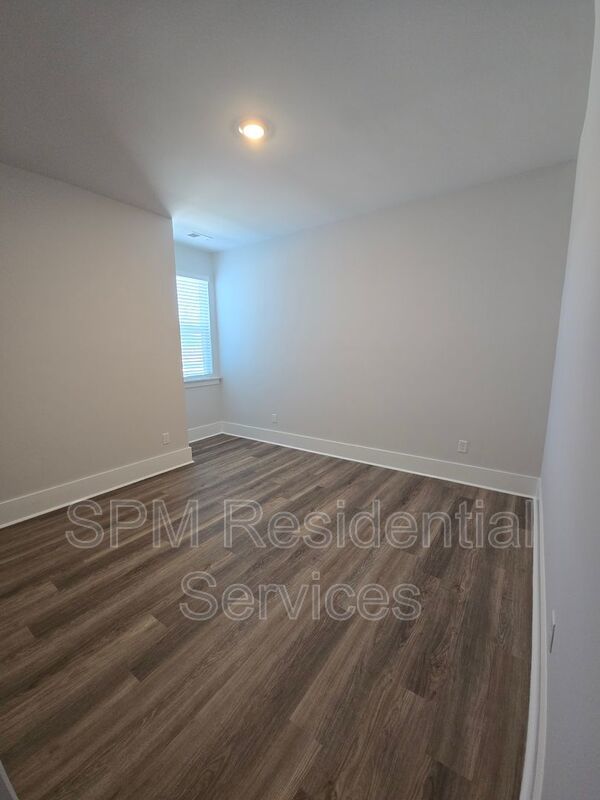 New Construction, Oversize Luxury Pool, Walking distances to the AMAZING amenities. property image