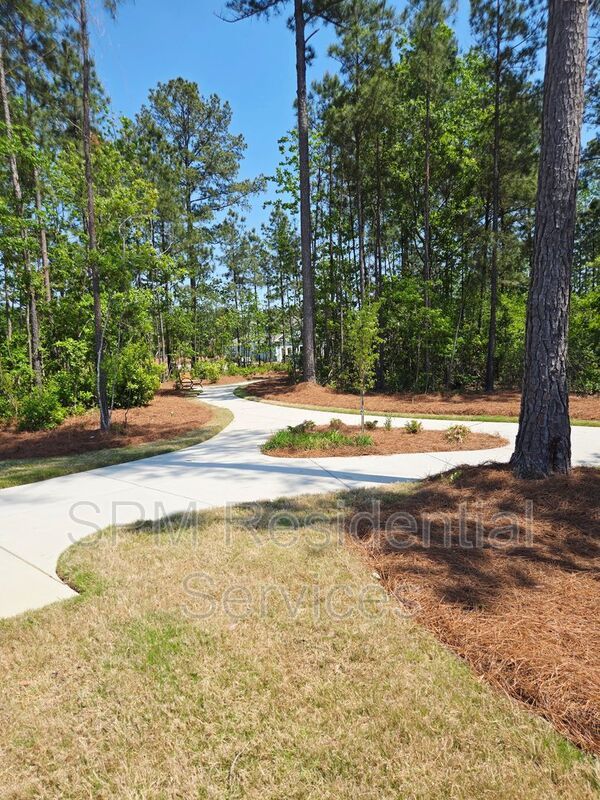 New Construction, Oversize Luxury Pool, Walking distances to the AMAZING amenities. property image
