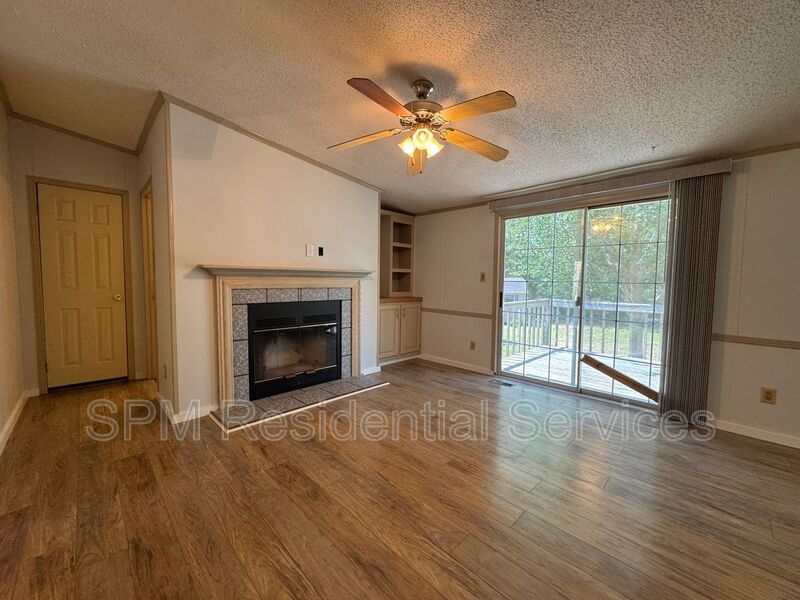 Bay Harbor - Large Backyard, Two Fully Wired Sheds, Public Boat Ramp within 2 Miles property image