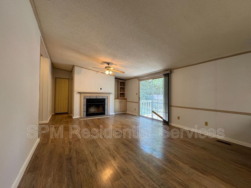 Bay Harbor - Large Backyard, Two Fully Wired Sheds, Public Boat Ramp within 2 Miles property image