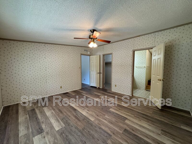 Bay Harbor - Large Backyard, Two Fully Wired Sheds, Public Boat Ramp within 2 Miles property image