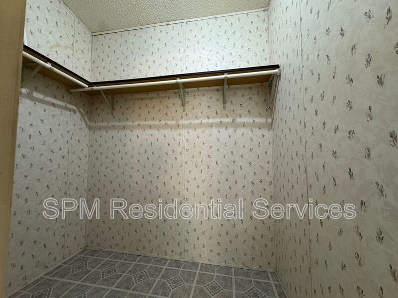 Bay Harbor - Large Backyard, Two Fully Wired Sheds, Public Boat Ramp within 2 Miles property image