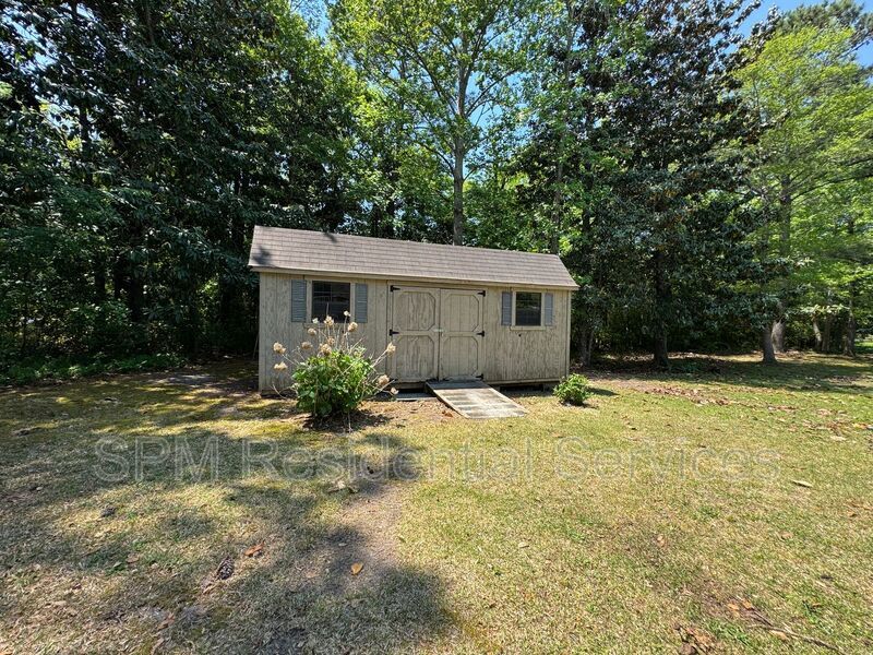 Bay Harbor - Large Backyard, Two Fully Wired Sheds, Public Boat Ramp within 2 Miles property image