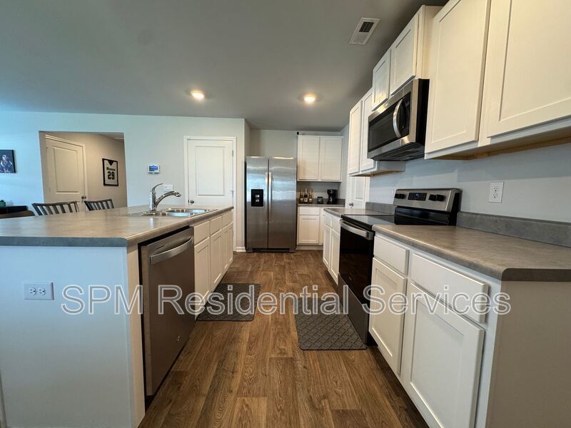 Folkstone Heights - 5 Miles within North Topsail Beach, Large Fenced Backyard, Washer/Dryer Included property image