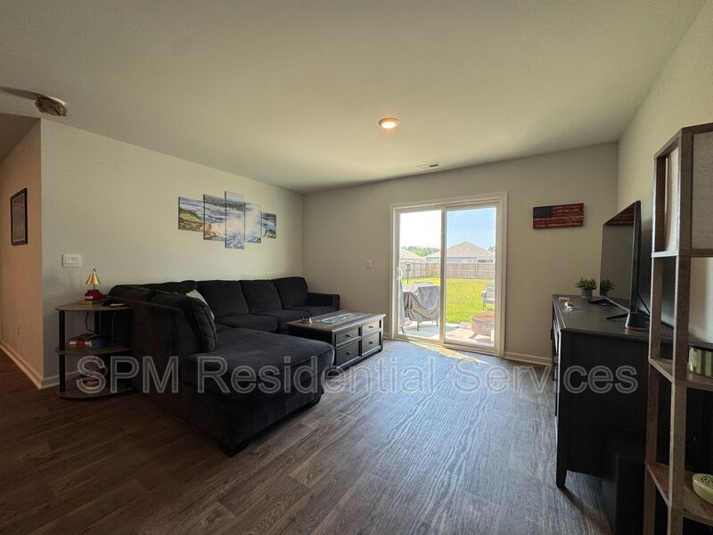 Folkstone Heights - 5 Miles within North Topsail Beach, Large Fenced Backyard, Washer/Dryer Included property image