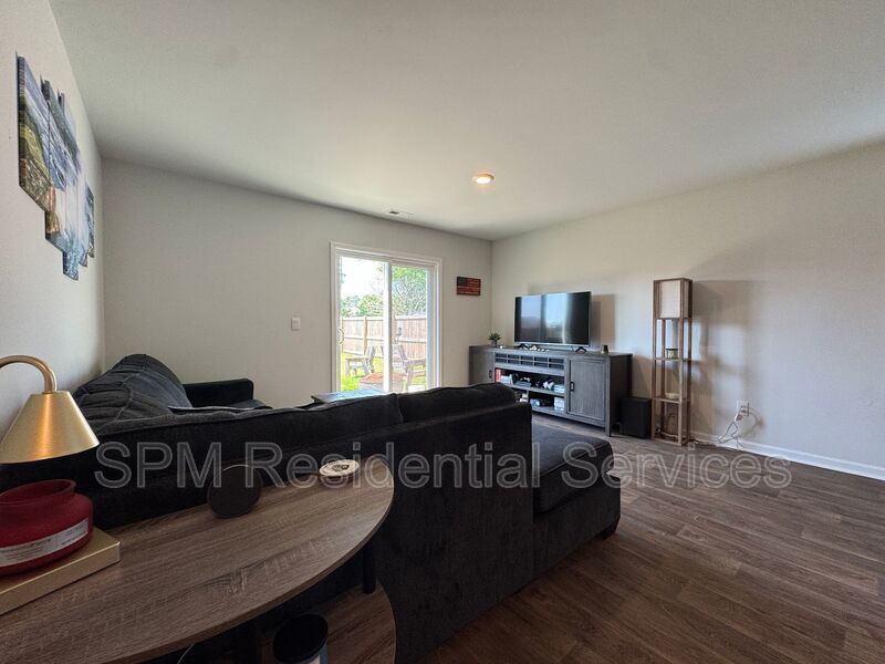 Folkstone Heights - 5 Miles within North Topsail Beach, Large Fenced Backyard, Washer/Dryer Included property image
