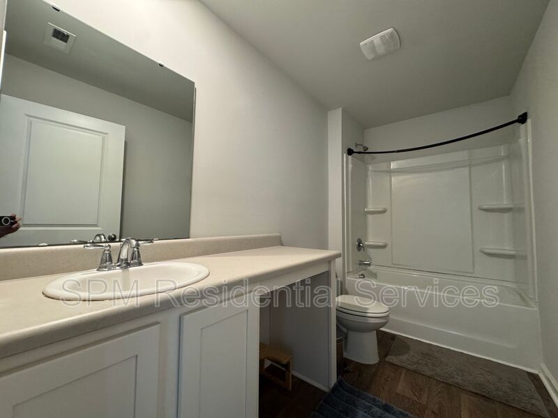 Folkstone Heights - 5 Miles within North Topsail Beach, Large Fenced Backyard, Washer/Dryer Included property image