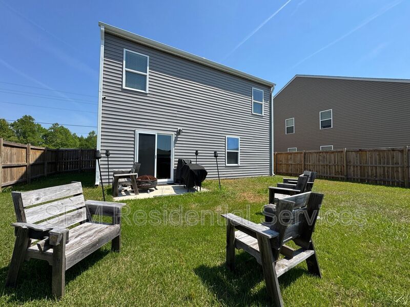 Folkstone Heights - 5 Miles within North Topsail Beach, Large Fenced Backyard, Washer/Dryer Included property image