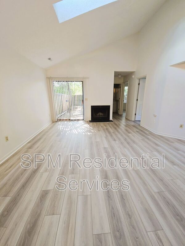 Large fenced in backyard, One story patio home property image