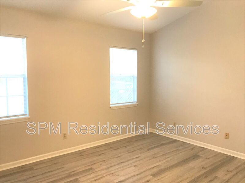 4633 Weybridge Ln property image