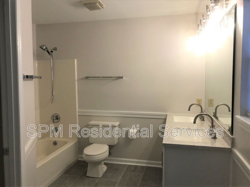 4633 Weybridge Ln property image