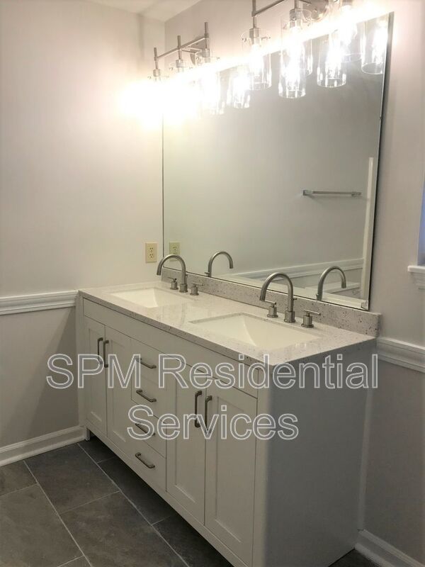 4633 Weybridge Ln property image