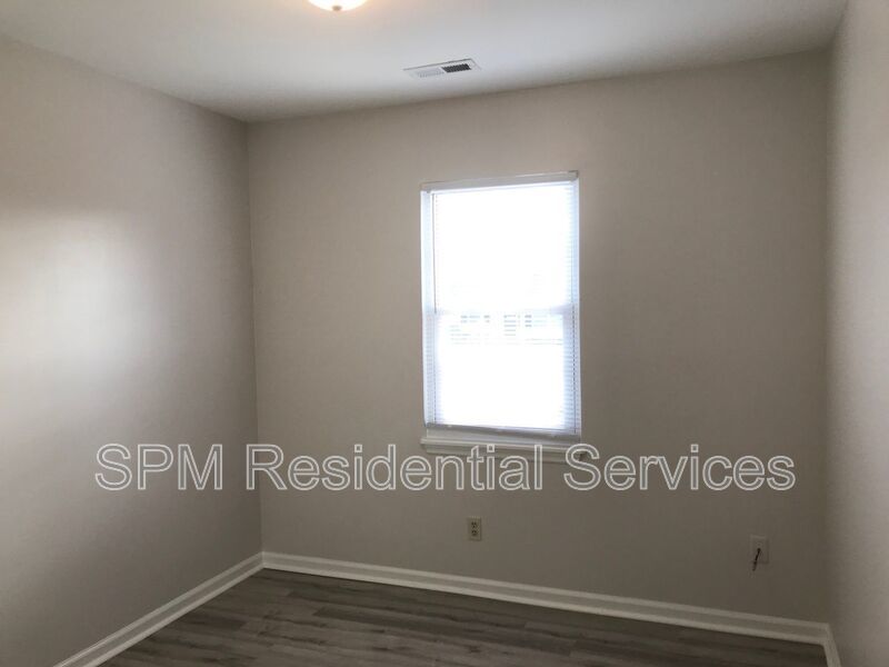 4633 Weybridge Ln property image