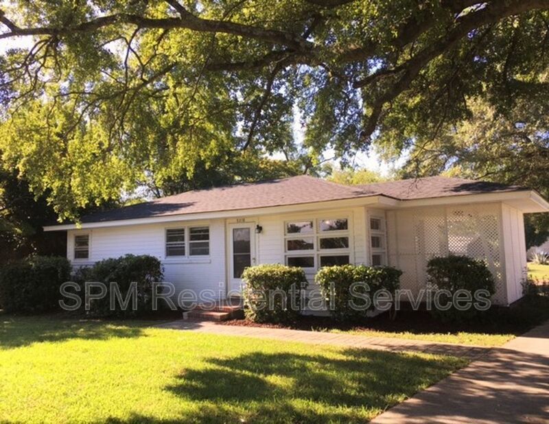 Close to UNCW property image