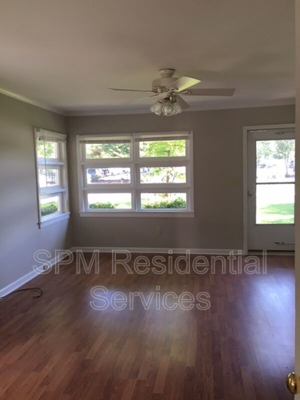 Close to UNCW property image