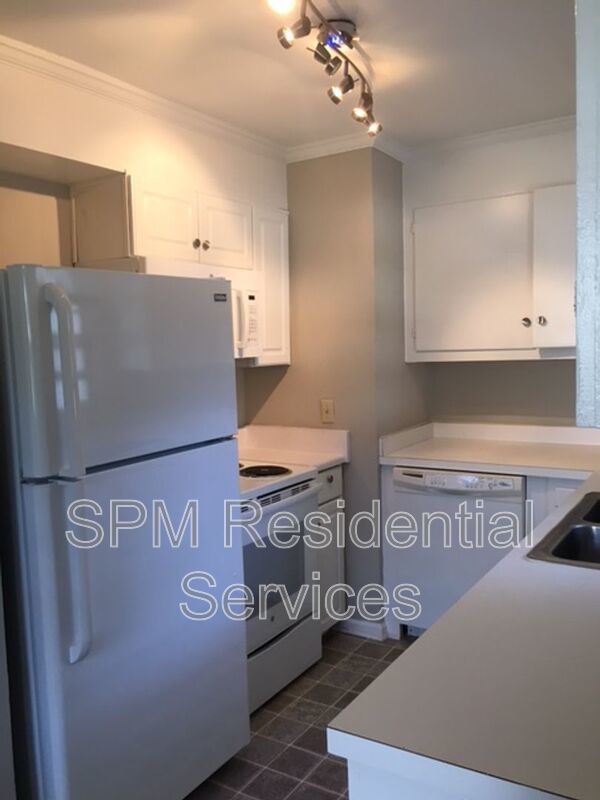 Close to UNCW property image