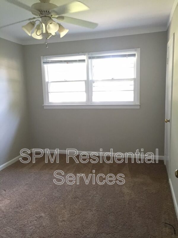 Close to UNCW property image