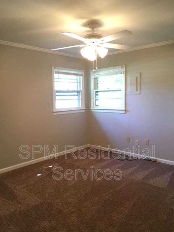 Close to UNCW property image