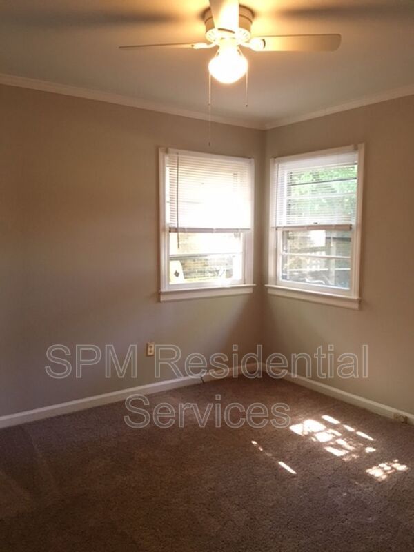 Close to UNCW property image