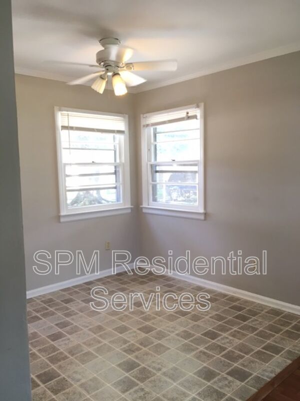 Close to UNCW property image