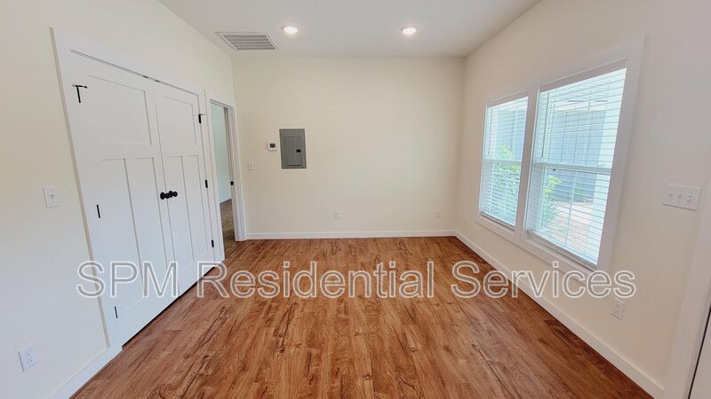 230A Oak Leaf Dr property image