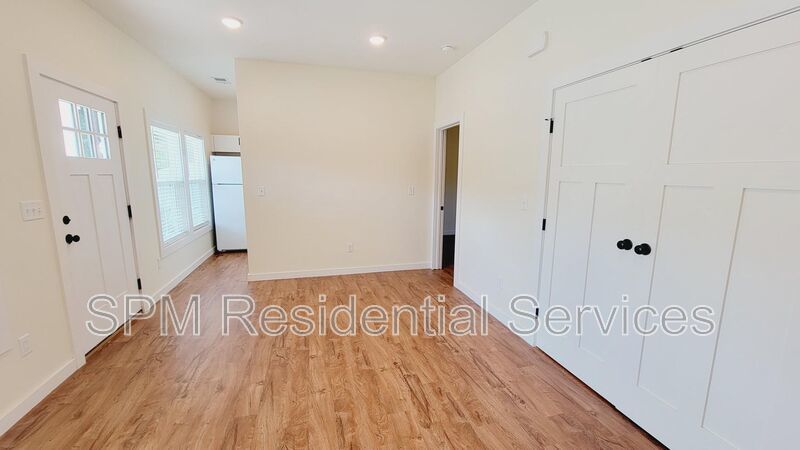 230A Oak Leaf Dr property image