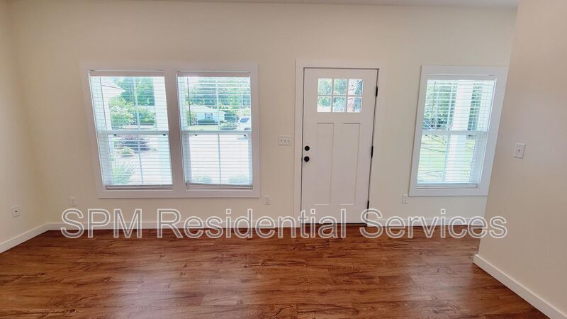 230A Oak Leaf Dr property image