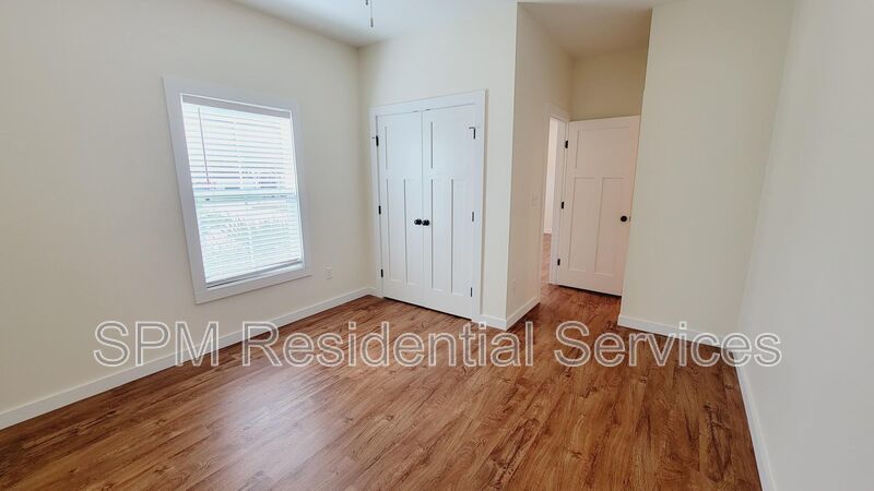230A Oak Leaf Dr property image