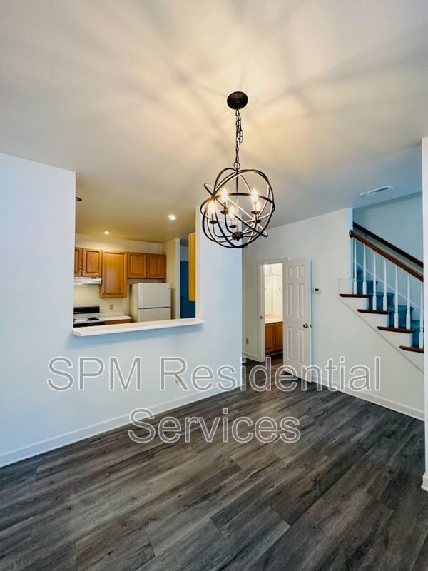 2 Bedroom townhouse in popular Forest Cove property image