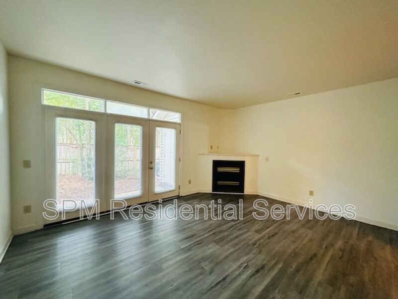2 Bedroom townhouse in popular Forest Cove property image