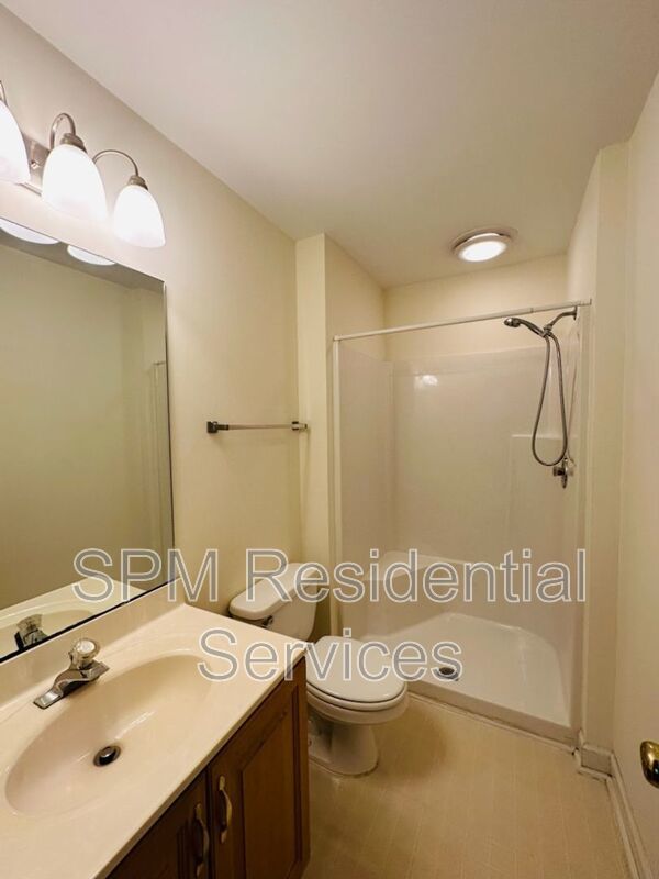 2 Bedroom townhouse in popular Forest Cove property image