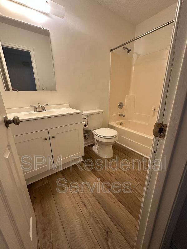 Renovated 2 Bedroom Duplex for Rent - Pet Friendly property image