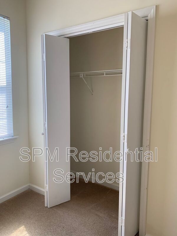 Community Pool, Close to UNCW/Shopping/Resturants property image