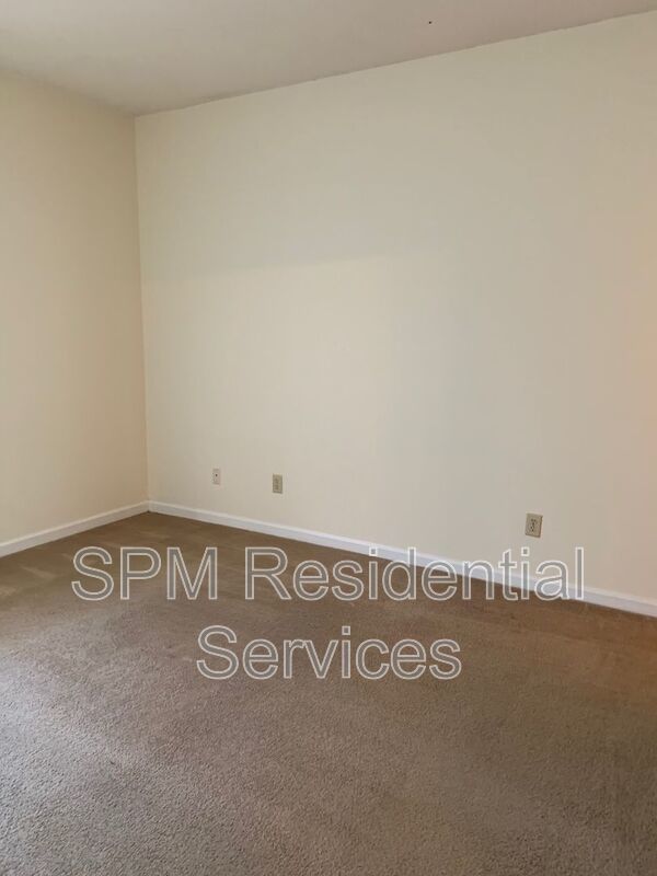 Community Pool, Close to UNCW/Shopping/Resturants property image