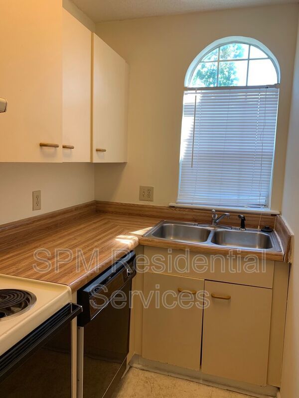 Community Pool, Close to UNCW/Shopping/Resturants property image