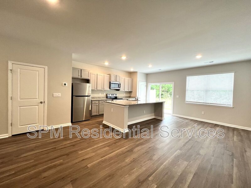 Ibis Landing - Open Concept, Two Story Townhome, Washer & Dryer Included property image
