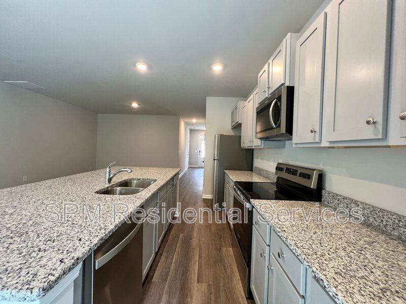 Ibis Landing - Open Concept, Two Story Townhome, Washer & Dryer Included property image