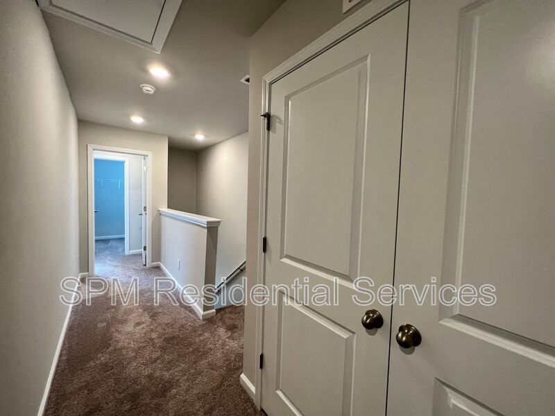 Ibis Landing - Open Concept, Two Story Townhome, Washer & Dryer Included property image