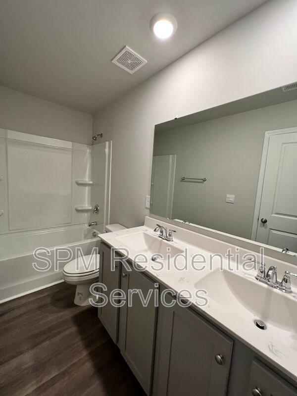 Ibis Landing - Open Concept, Two Story Townhome, Washer & Dryer Included property image