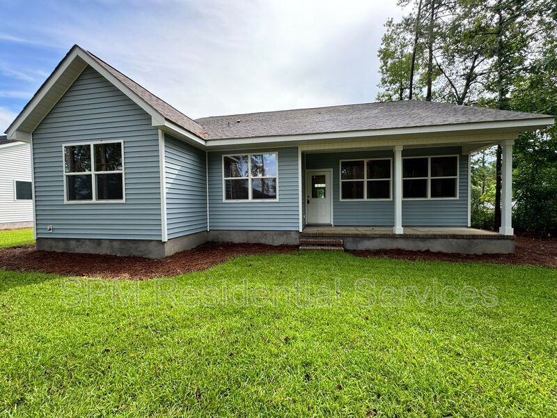 3 Bedroom / 2 Bath, private back yard, garage property image