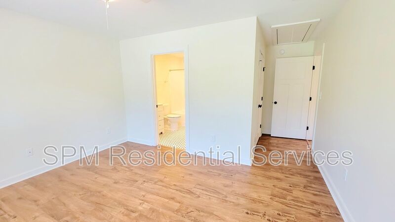 5013 Pine Needle Dr property image