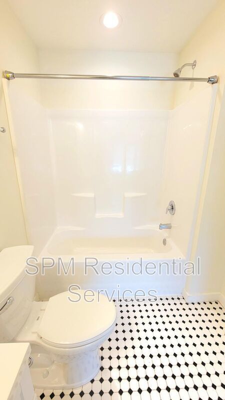 5013 Pine Needle Dr property image