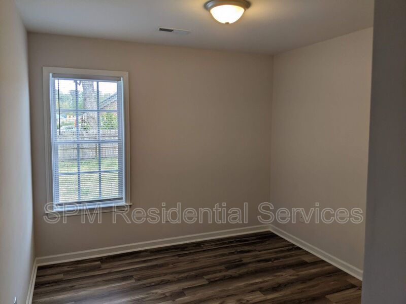 Cargo District – Washer/Dryer Included, Fenced In Backyard, Within 0.2 miles of Mess Hall, The Rift, and Bean There Cafe property image
