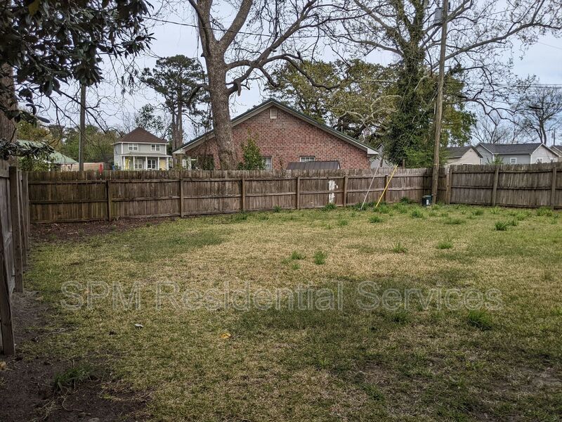 Cargo District – Washer/Dryer Included, Fenced In Backyard, Within 0.2 miles of Mess Hall, The Rift, and Bean There Cafe property image