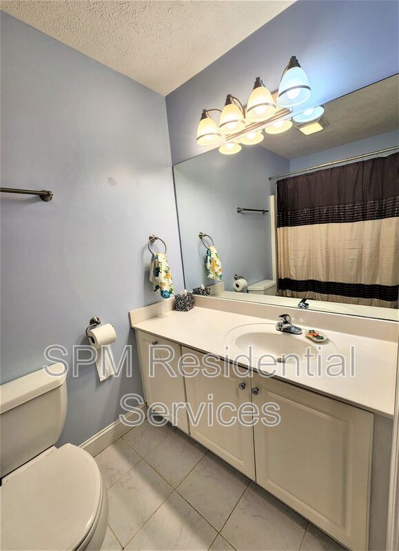 3 Bedroom in Beautiful quite neighborhood, minutes to ICWW property image