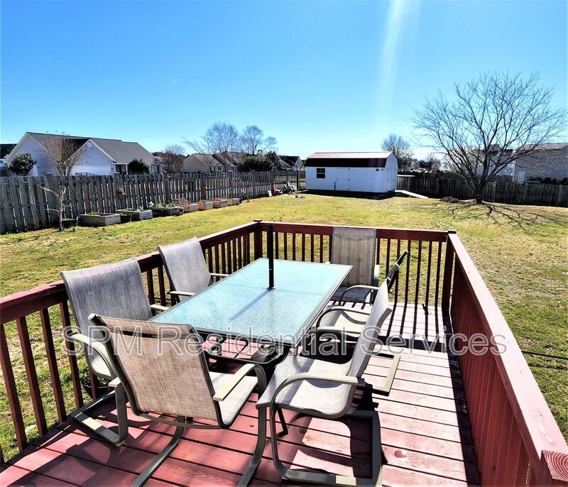 3 Bedroom in Beautiful quite neighborhood, minutes to ICWW property image