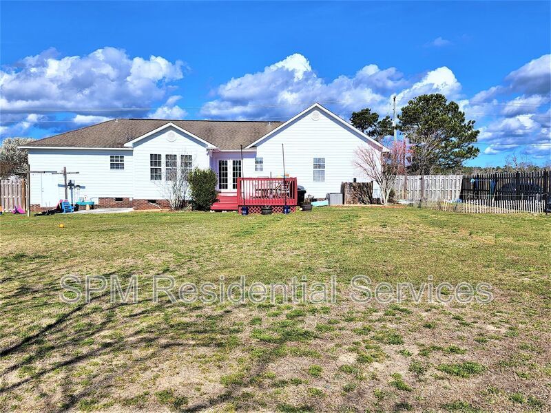 3 Bedroom in Beautiful quite neighborhood, minutes to ICWW property image